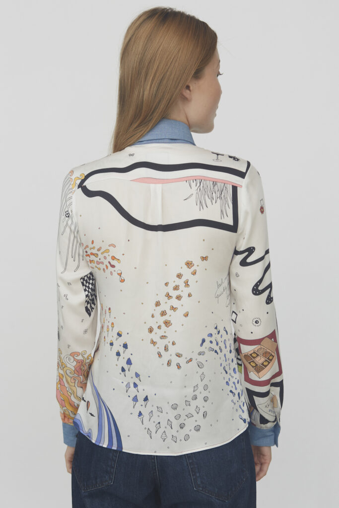 SDW22 Lookbook: Printed Blouse - Carved in blue - TENCEL™